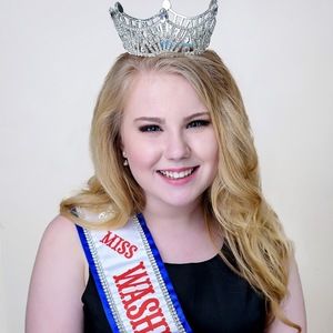 Meet your Posher, Hailey